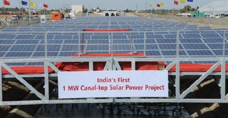 Photovoltaic systems… floating to a pond near you?